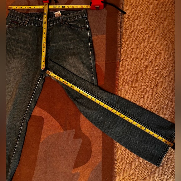 Distressed Eddie Bauer Full Length high waisted Boot Cut Jeans, Sz 14 - Picture 7 of 13